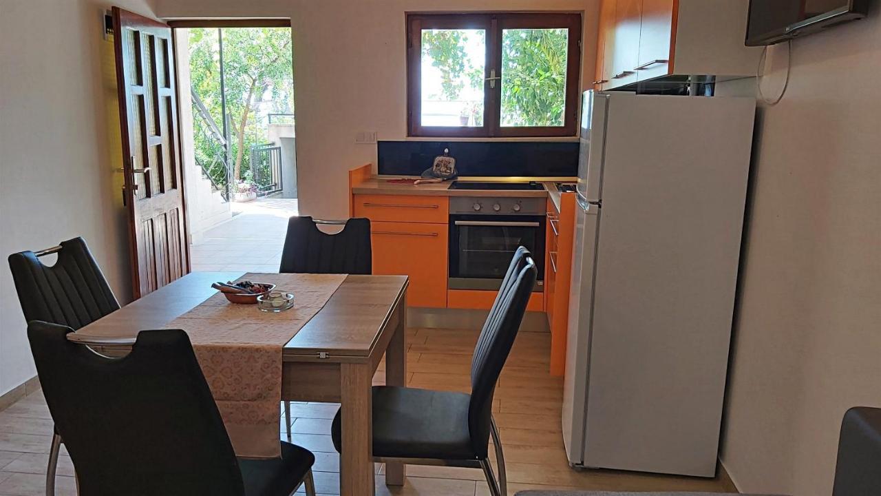 Apartments Gajo Omiš Εξωτερικό φωτογραφία